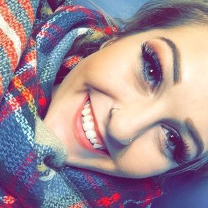 Meet your Posher, Erika